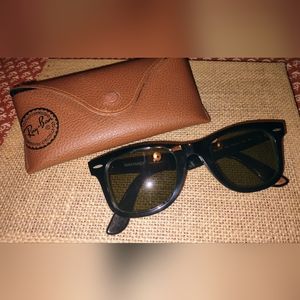 New Ray-Ban Wayfarer